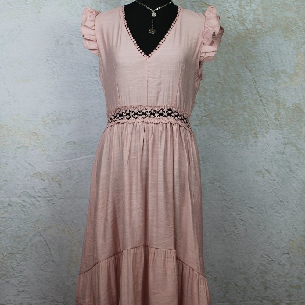 Soft Pink, Sleeveless, V-Neckline Knee Length Dress - Picture 3 of 5